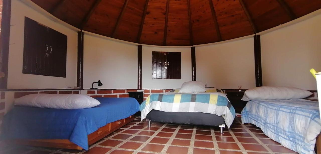 Al Bosque Hostel & Glamping Santa Elena  Exterior photo